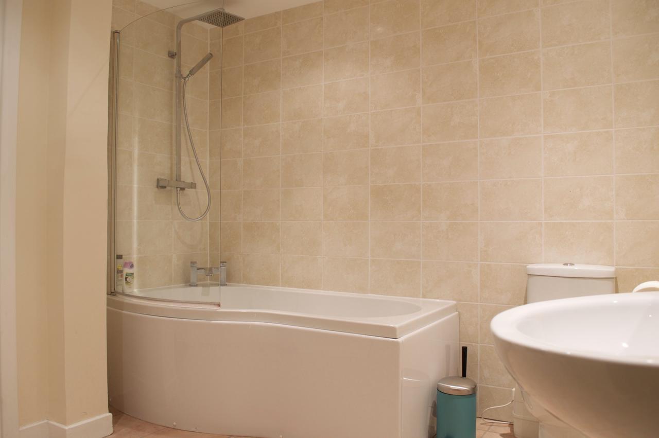 אדינבורו 3 Bedroom Apartment Accommodates 8 מראה חיצוני תמונה
