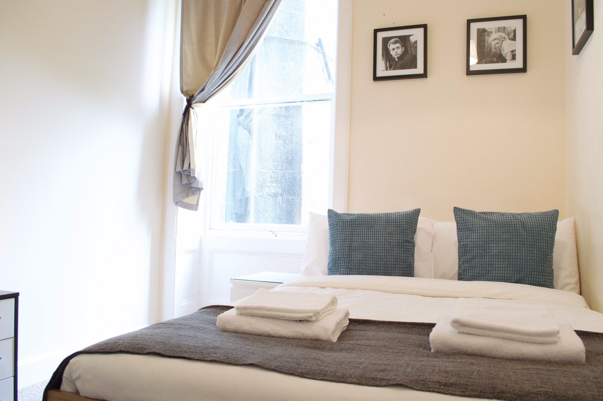 אדינבורו 3 Bedroom Apartment Accommodates 8 מראה חיצוני תמונה
